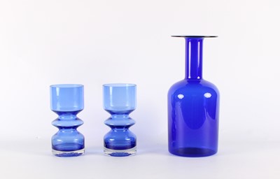 Lot 26 - Pair of Model 1472 'Hooped' Vases by Tamara Aladin (Finnish 1932-2019) for Riihimäen Lasi (Riihimäki)