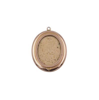 Lot 78 - A 9ct gold locket
