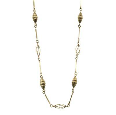 Lot 319 - A 9ct yellow gold necklace