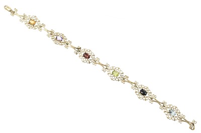 Lot 285 - A semi-precious gemstone filigree pendant, set in 9ct gold