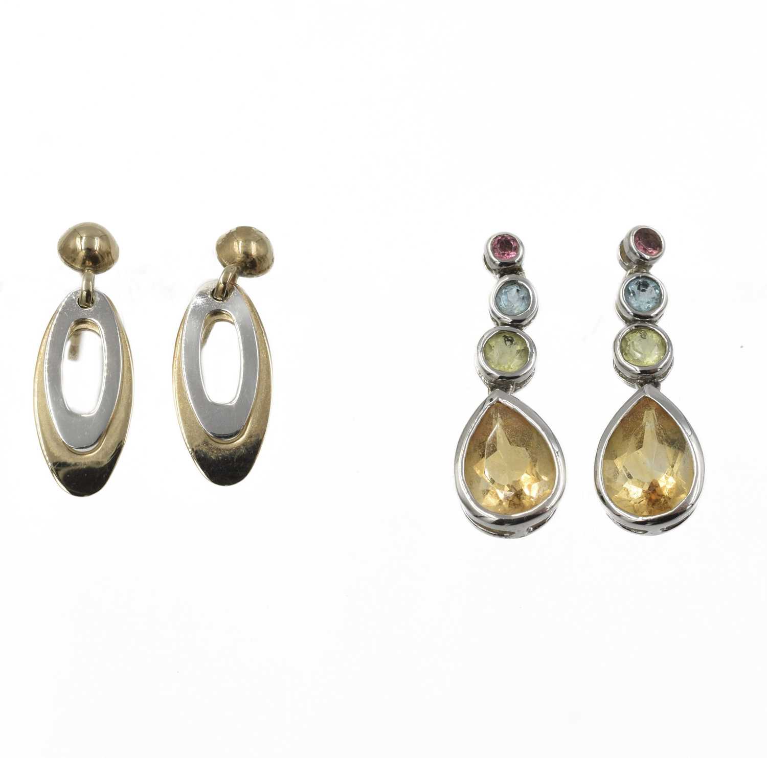 Lot 13 - Two pairs of 9ct gold earrings