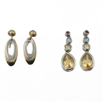 Lot 13 - Two pairs of 9ct gold earrings