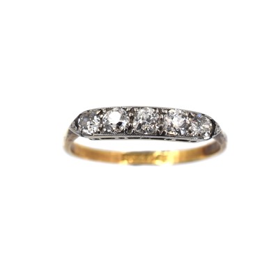 Lot 118 - A diamond five-stone ring, set in 18ct gold and platinum