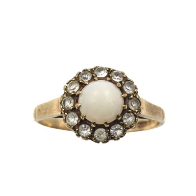 Lot 306 - A vintage opal and quartz cluster ring, set in 9ct gold