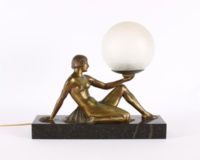 Lot 106 - Art Deco 'Egyptian Revival' Patinated Bronze Table Lamp