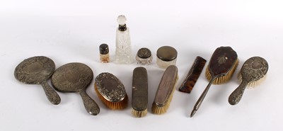 Lot 17 - A Group of Late 19th/Early 20th Century Silver Mounted Vanity Accessories