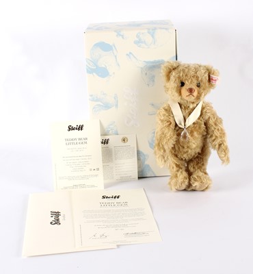 Lot 372 - A "Little Gem" Teddy Bear by Steiff, Germany