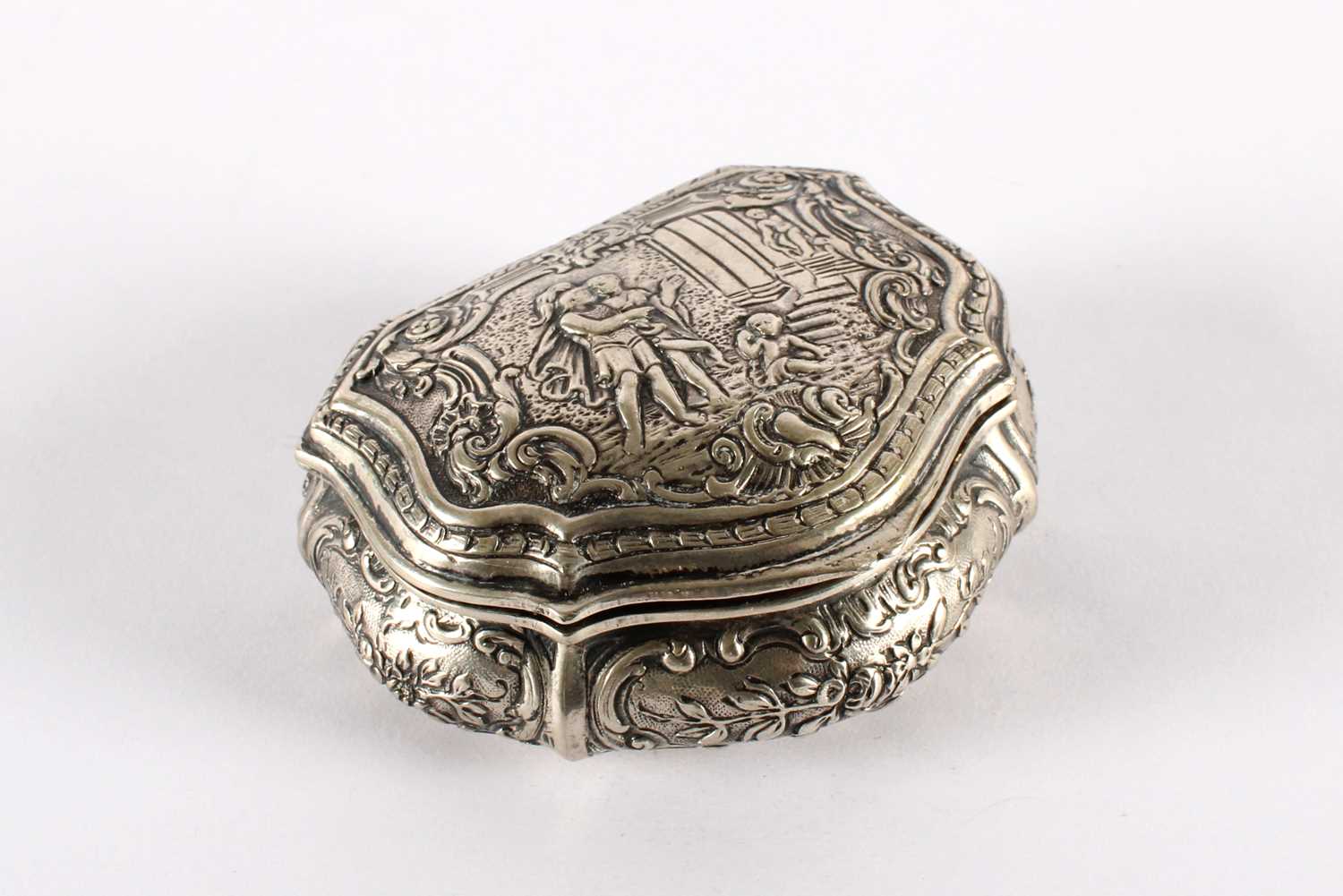 Lot 65 - A 19th Century German Pseudo-Hanau Silver Snuff Box