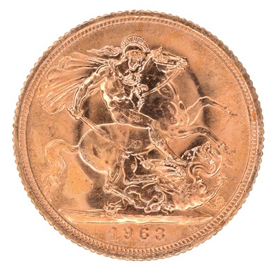 Lot 65 - Queen Elizabeth II, Sovereign, 1963
