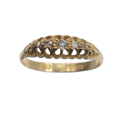Lot 81 - A Victorian 18ct gold and diamond ring