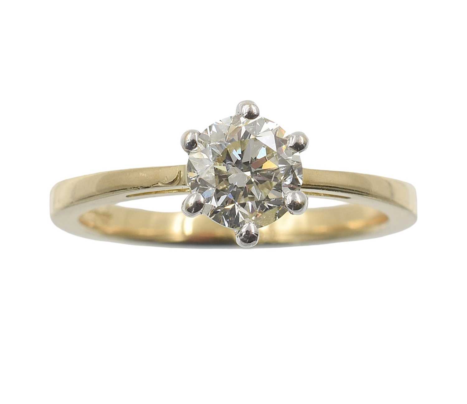 Lot 7 - An 18ct gold and diamond solitaire ring
