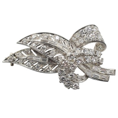 Lot 43 - A platinum and diamond spray brooch
