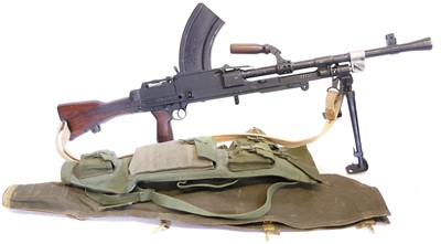 Lot 105 - Deactivated Mk3 Bren Gun .303 light machine...
