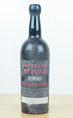 Lot 39 - 1 bottle Quinta do Noval Vintage Port 1966