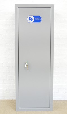 Lot 798 - Gun cabinets