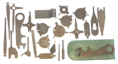 Lot 820 - Collection of revolver or pistol combination...