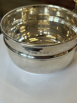 Lot 22 - A George V Silver Tea Strainer and Stand