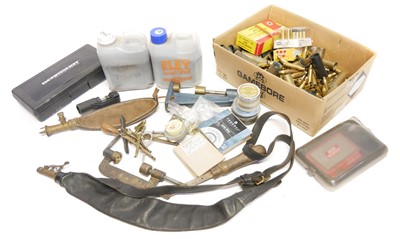 Lot 858 - Mixed reloading and shotgun supplies, to...