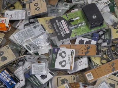 Lot 780 - Collection of ex. shop stock gun accessories,...