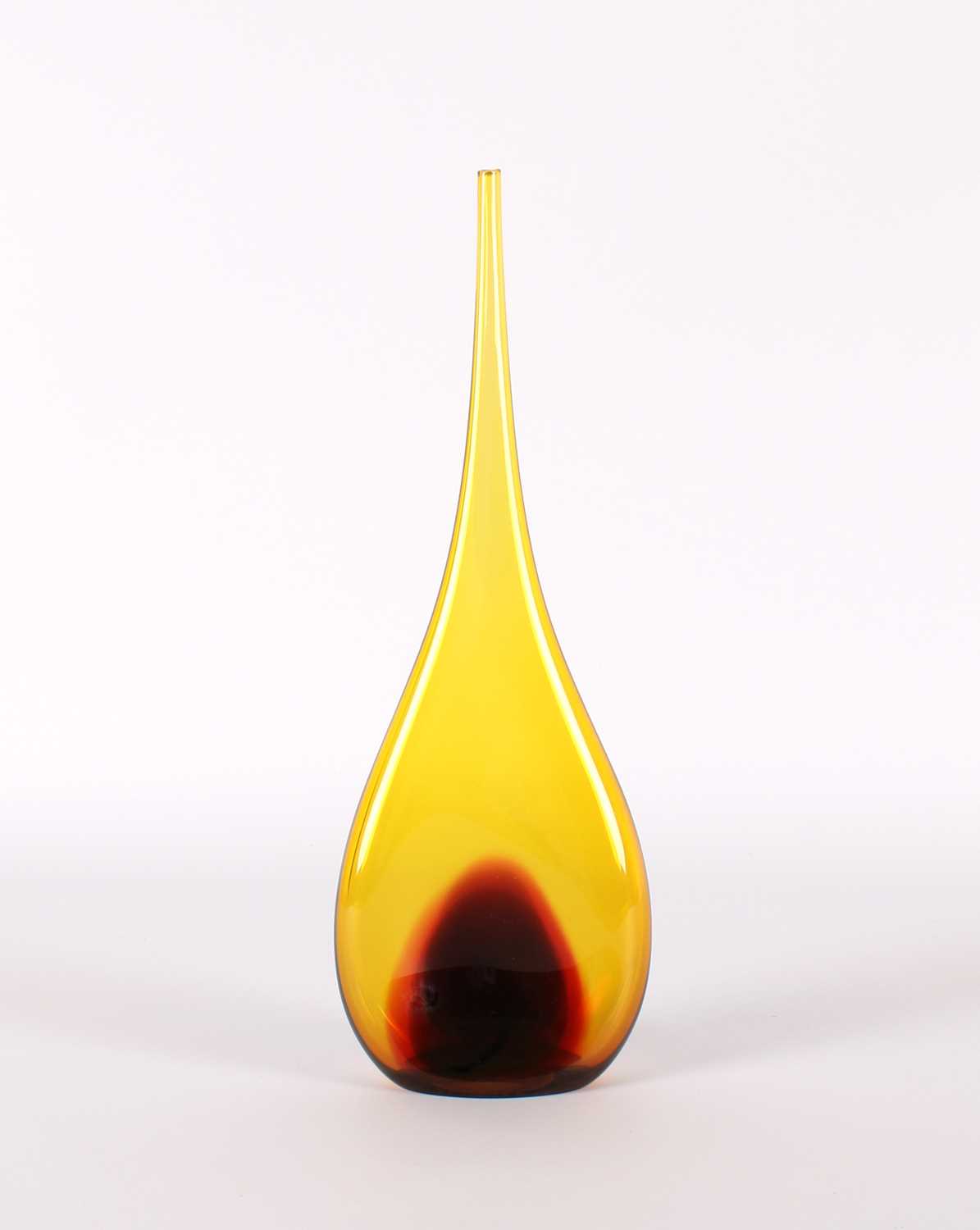 Lot 29 - Steve & Leona Lindars at Sly Glass, Lancashire