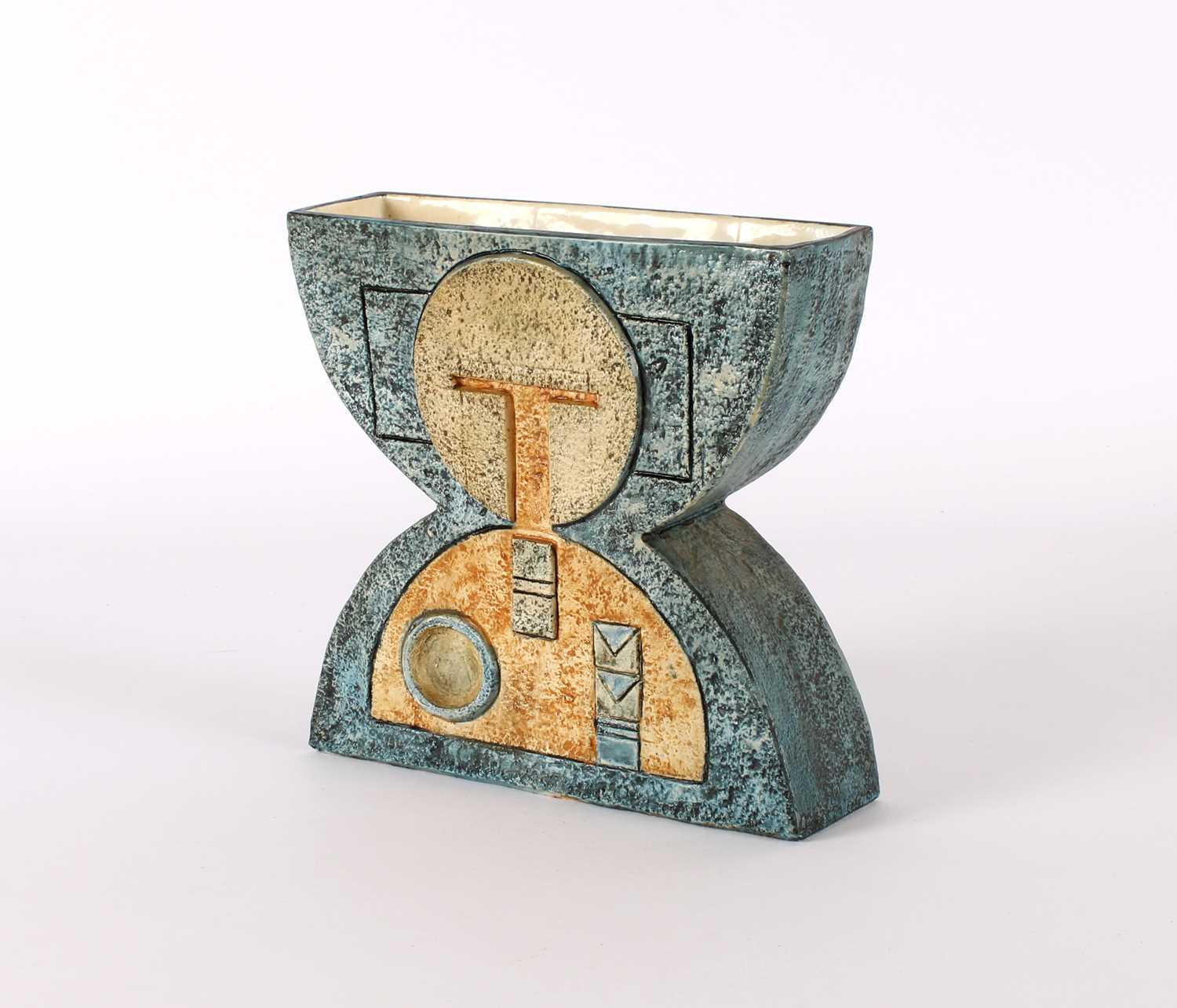 Lot Troika Pottery, St. Ives