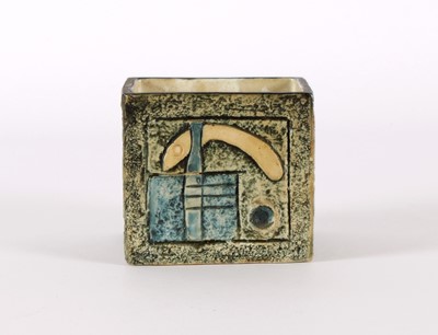 Lot Troika Pottery, St. Ives