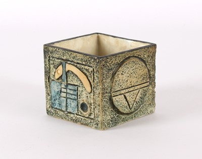 Lot Troika Pottery, St. Ives
