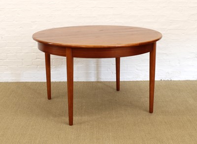Lot Mid-Century Teak Extending Circular Dining Table