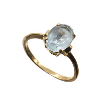 Lot A 9ct yellow gold aquamarine solitaire ring