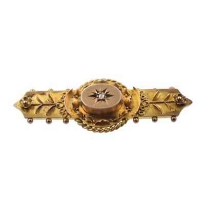 Lot 39 - A Victorian 9ct yellow gold bar brooch