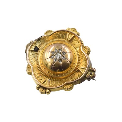 Lot 225 - A rolled-gold floral brooch