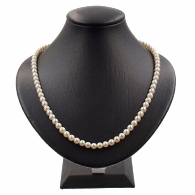 Lot 145 - A string of Boodle & Dunthorne cultured pearls