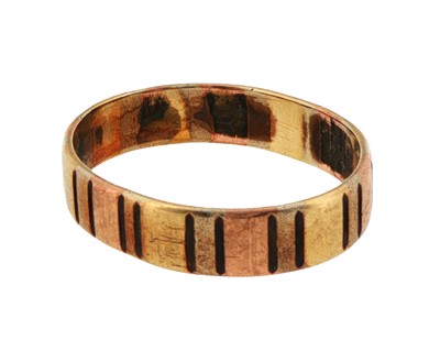 Lot 141 - A 9ct rose gold ring