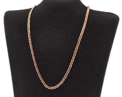 Lot 40 - A yellow metal marina link necklace