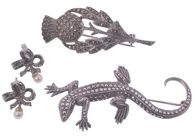 Lot 204 - A selection of silver marcasite jewellery