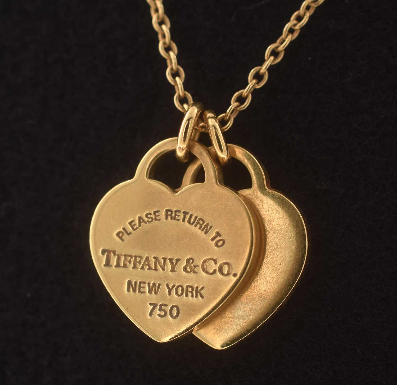 Lot 5 - An 18ct yellow gold Tiffany & Co. 'Return to Tiffany' necklace