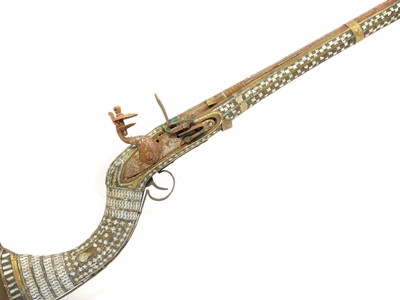 Lot Afghan flintlock Jezail, with 46.5 inch...