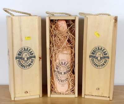 Lot 67 - 3 Pint bottles in original wrapping and wooden Presentation boxes