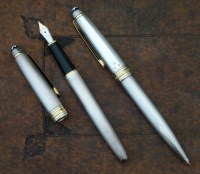 Lot 48 - Montblanc Meisterstuck fountain pen and ball point pen
