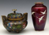 Lot 278 - Japanese Ginbari red ground vase of cranes by