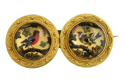 Lot 346 - A late Victorian Essex Crystal brooch