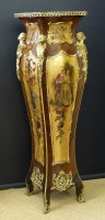 Lot 647 - Jardinier stand.