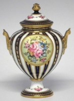 Lot 179 - Royal Crown Derby lidded twin handle vase signed