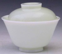 Lot 346 - Chinese peking glass lidded bowl.