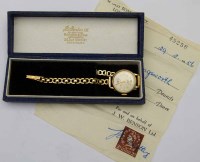 Lot 459 - Lady's Swiss 9ct gold cased bracelet watch