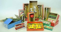 Lot 34 - Hornby Series O gauge, a collection of trackside