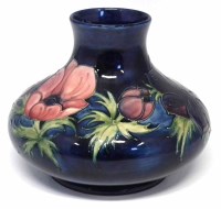 Lot 257 - Large Moorcroft Anemone vase