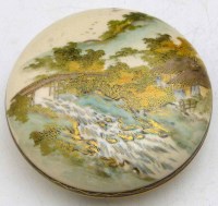 Lot 322 - Satsuma box and cover
