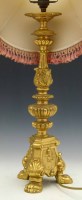 Lot 649 - Gilt metal table lamp.