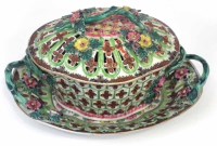 Lot 95 - Worcester chestnut basket.